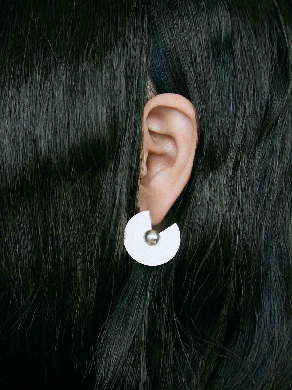 My version of silver hoops that embody simplicity and modernity — perfect for every day, when every day is special.
These earrings are about mental stillness, not silence. About focus without force. About this moment when you feel that you know without any doubts.