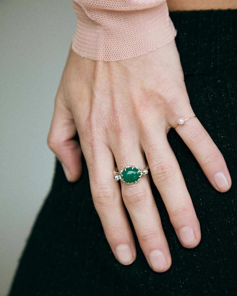 The construction of this silver ring came intuitively. It feels like a balance between stillness and direction. The deep green Chrysoprase adds its own kind of grounding: as a reference to nature which is always there no matter what.