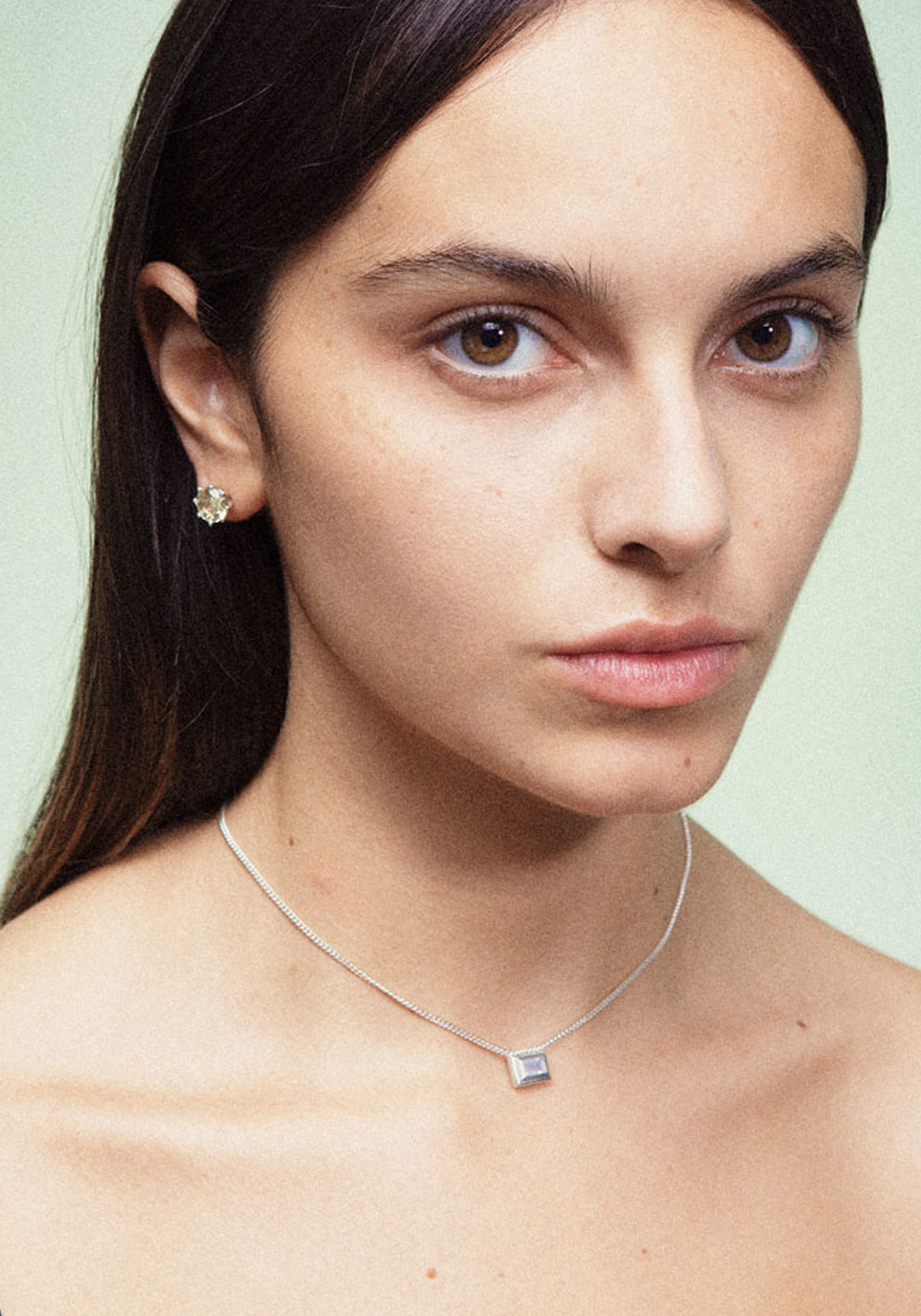 A pair of silver earrings featuring yellow Citrine gemstone, designed for everyday wear. Handmade in Barcelona. 