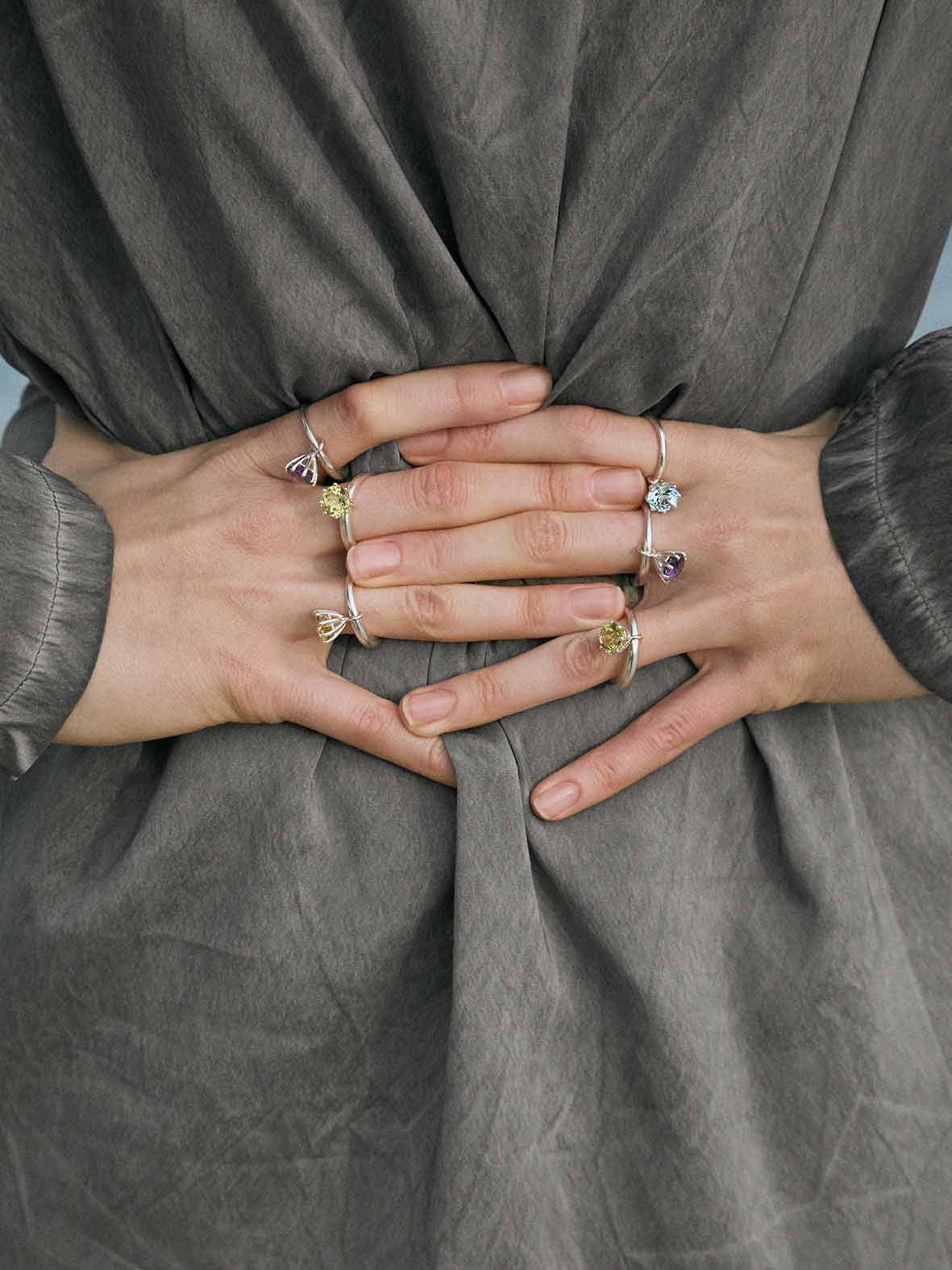 I wanted to create a silver ring with a surprise — and here it is: the setting with a gemstone isn’t fixed to the ring. It moves along as you move your hand, quietly, almost with its own small rhythm. 