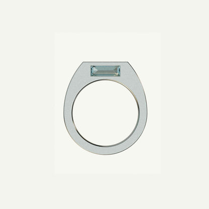 This silver signet ring is made of 2 parts. When it’s closed, it looks as if nothing’s happening. But when you open it — surprise — a hidden garden of gemstones inside. 
