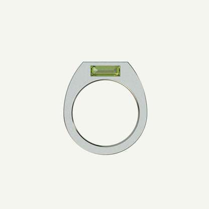 This silver signet ring is made of 2 parts. When it’s closed, it looks as if nothing’s happening. But when you open it — surprise — a hidden garden of gemstones inside. 