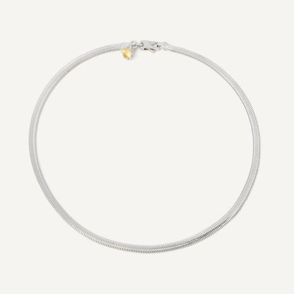 Silver thick chain with a gemstone at the back designed to be worn every day. Handmade in Barcelona. 